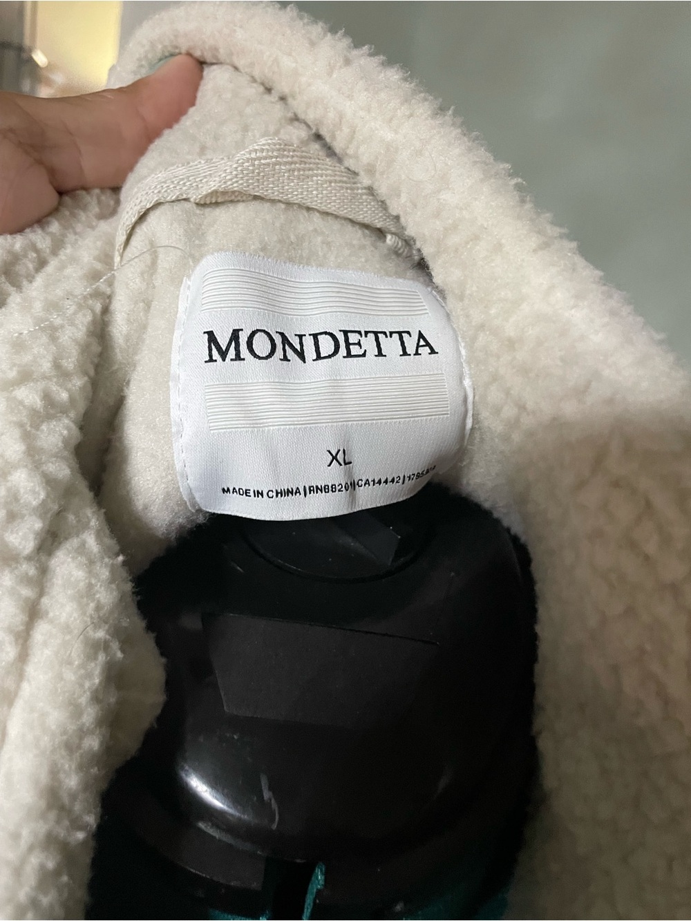 Costco/Mondetta Cream Sherpa Puffer Jacket - Soft Ivory Fleece - Picture 2 of 4